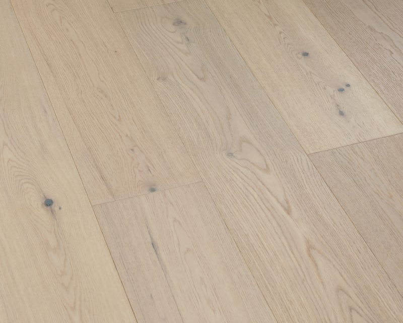 171 NATURAL OAK 1.2 HARDWOOD FLOORING - Image 3